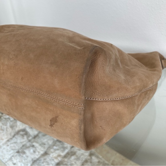 Fendi Mamma Baguette Suede Shoulder Bag – Tortoise & Gold Hardware - Picture 13 of 16